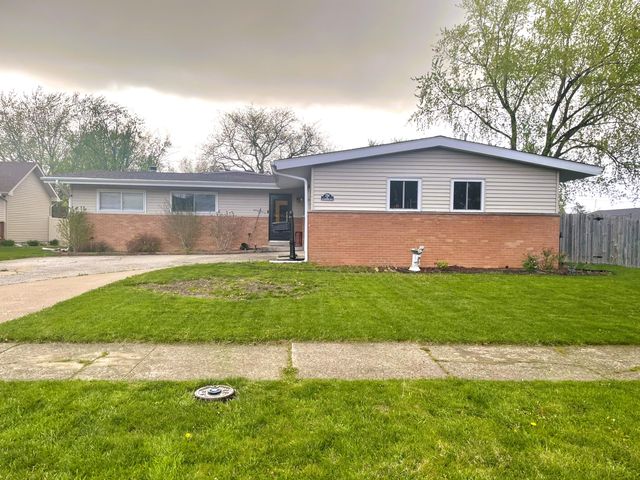 254 E Greenwood Avenue, Crown Point, IN 46307