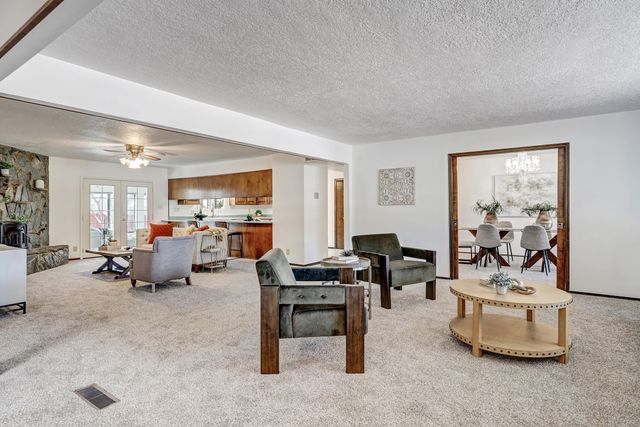 1000 Cuatro Cerros Trail SE, Albuquerque, NM 87123