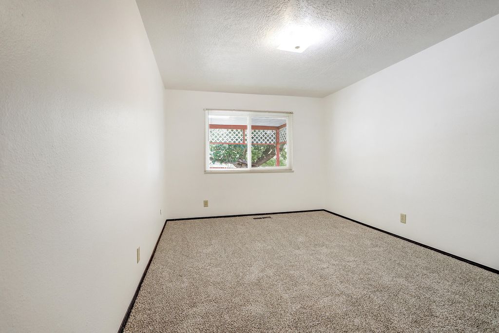 Image 27 of property listing at 1000 Cuatro Cerros Trail SE, Albuquerque, NM 87123