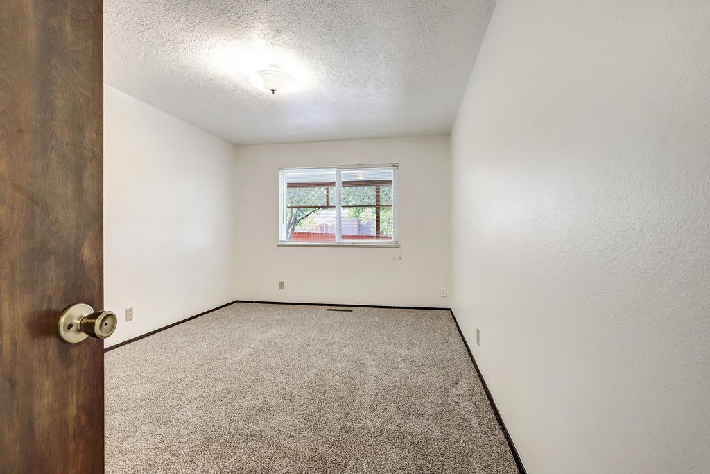 Image 29 of property listing at 1000 Cuatro Cerros Trail SE, Albuquerque, NM 87123