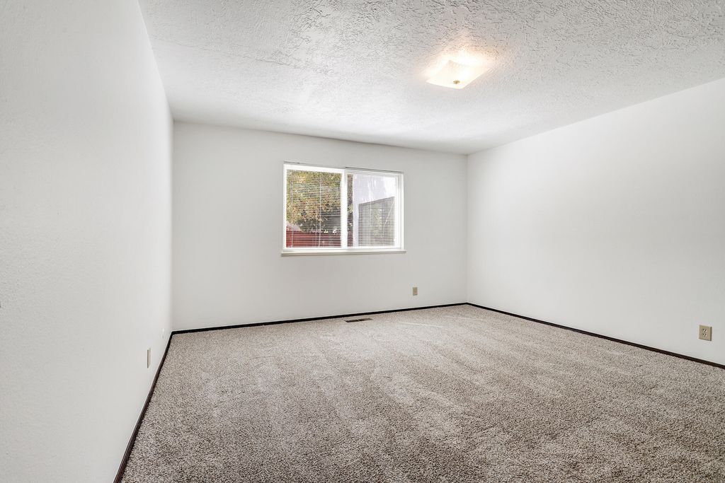 Image 31 of property listing at 1000 Cuatro Cerros Trail SE, Albuquerque, NM 87123