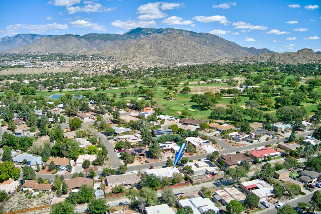 Image 42 of property listing at 1000 Cuatro Cerros Trail SE, Albuquerque, NM 87123