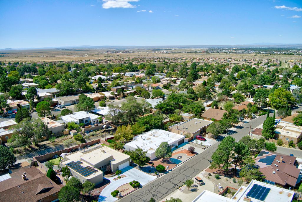Image 45 of property listing at 1000 Cuatro Cerros Trail SE, Albuquerque, NM 87123
