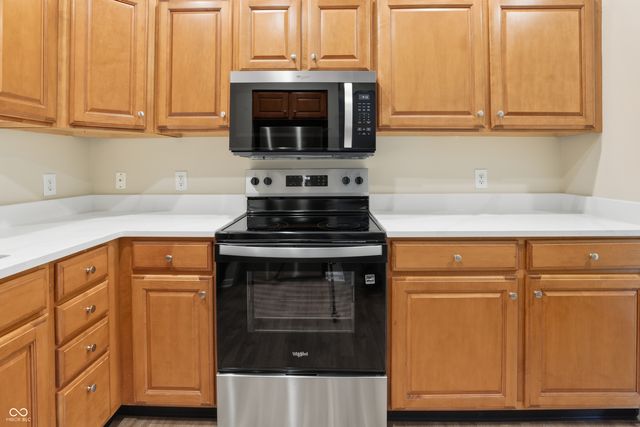 9201 Wadsworth Court, Fishers, IN 46037