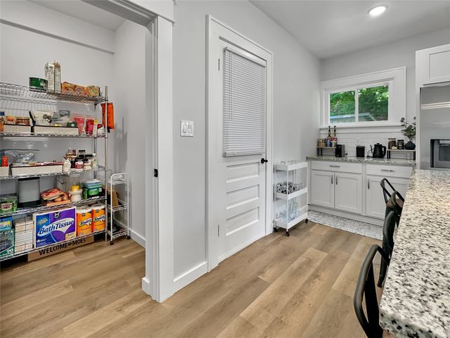 951 W 6TH Street, Erie, PA 16507