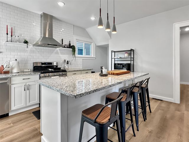 951 W 6TH Street, Erie, PA 16507