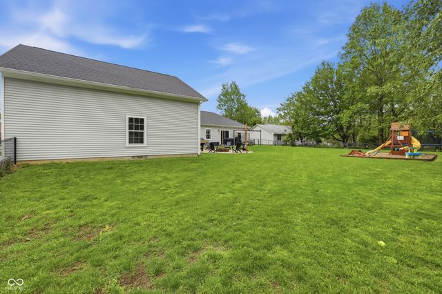 275 Patriots Landing, Coatesville, IN 46121