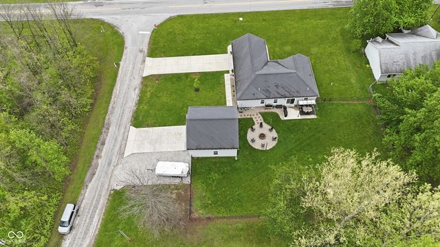 275 Patriots Landing, Coatesville, IN 46121