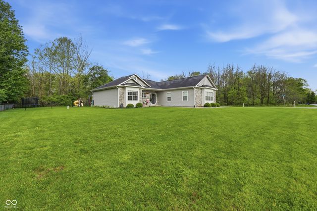 275 Patriots Landing, Coatesville, IN 46121