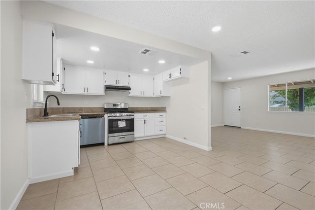 40912 E 168th E, Lancaster, CA 93535