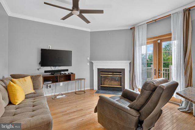 5121 BALLYCASTLE CIR, Alexandria, VA 22315