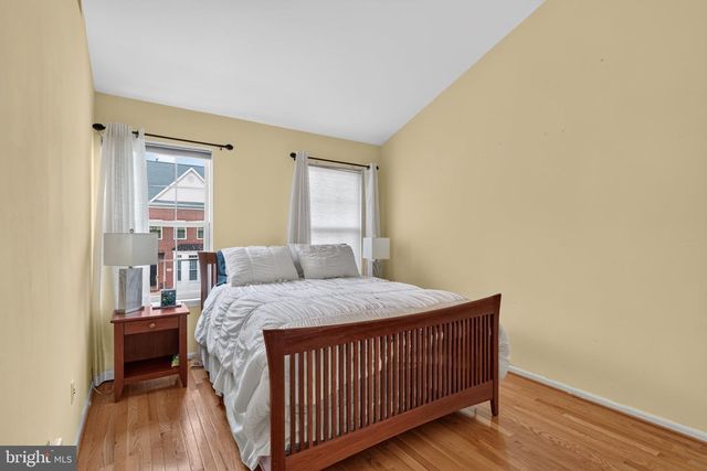 5121 BALLYCASTLE CIR, Alexandria, VA 22315
