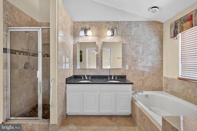 5121 BALLYCASTLE CIR, Alexandria, VA 22315