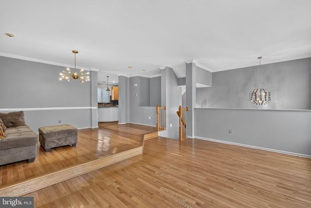 5121 BALLYCASTLE CIR, Alexandria, VA 22315