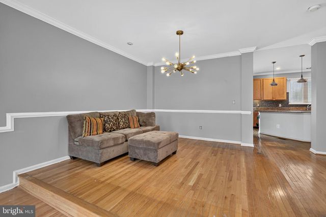 5121 BALLYCASTLE CIR, Alexandria, VA 22315