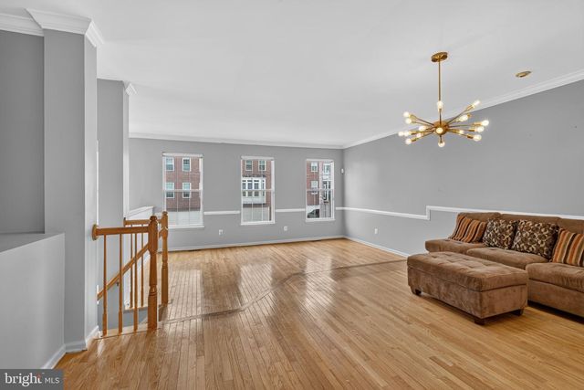 5121 BALLYCASTLE CIR, Alexandria, VA 22315