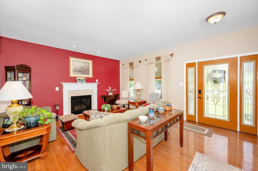 Image 7 of property listing at 307 WASHINGTON ST, Middletown, MD 21769