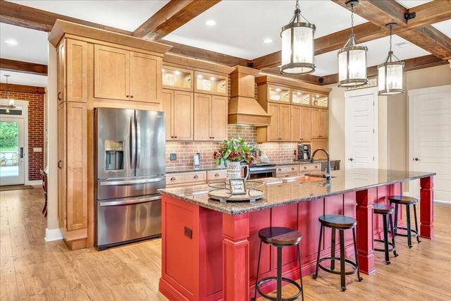 1165 River Bluffs Dr # RB-97, Jasper, TN 37347