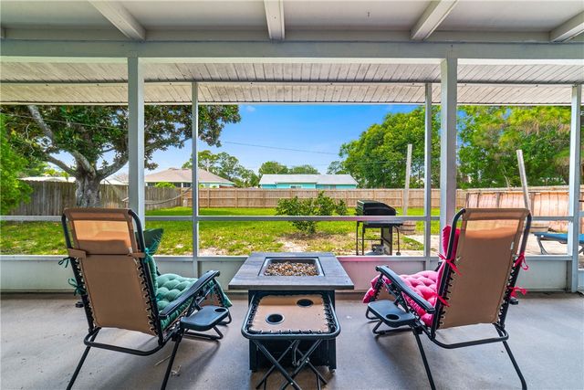 542 Saunders Street, Sebastian, FL 32958
