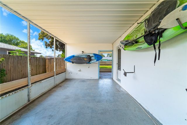 542 Saunders Street, Sebastian, FL 32958