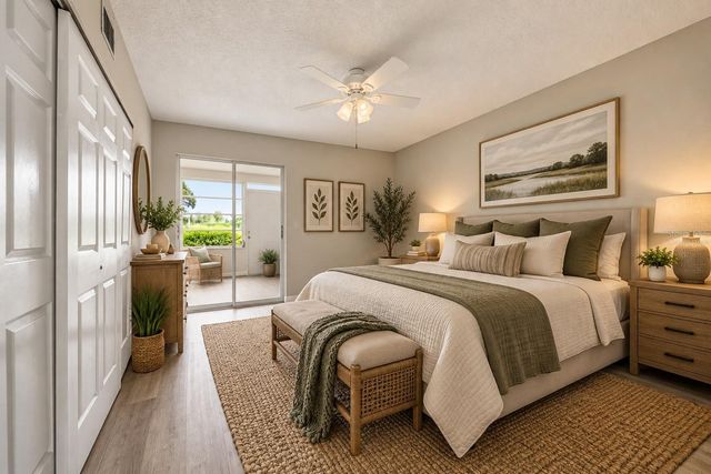 2466 ECUADORIAN WAY 16, Clearwater, FL 33763