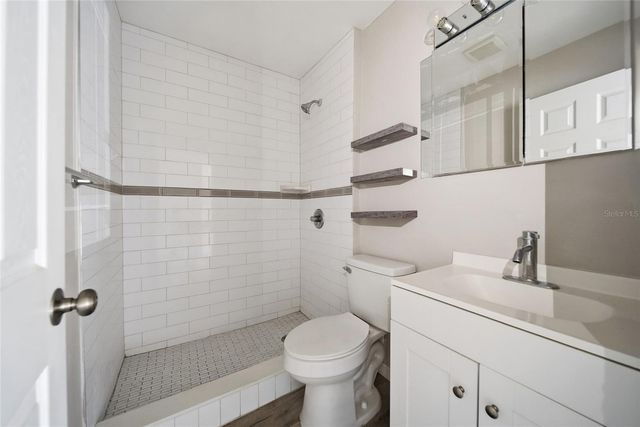 2466 ECUADORIAN WAY 16, Clearwater, FL 33763