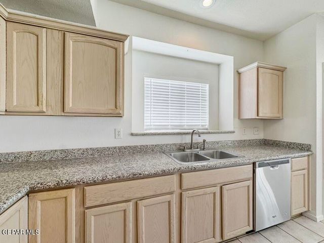 659 JEANNY MARIE Court, El Paso, TX 79932