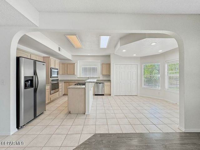 659 JEANNY MARIE Court, El Paso, TX 79932