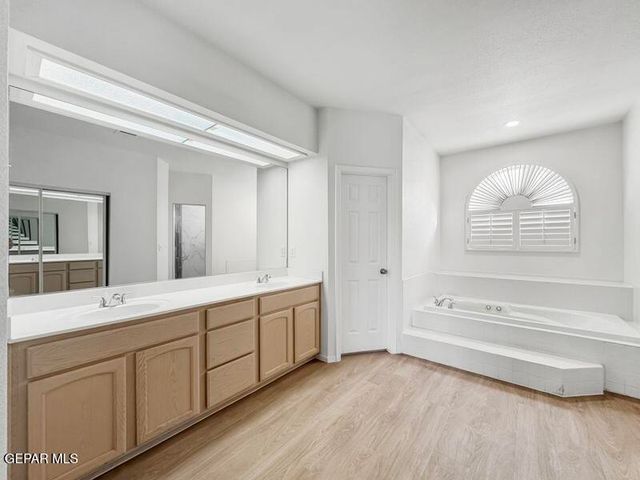 659 JEANNY MARIE Court, El Paso, TX 79932