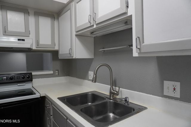 5665 Bernath Court, Toledo, OH 43615