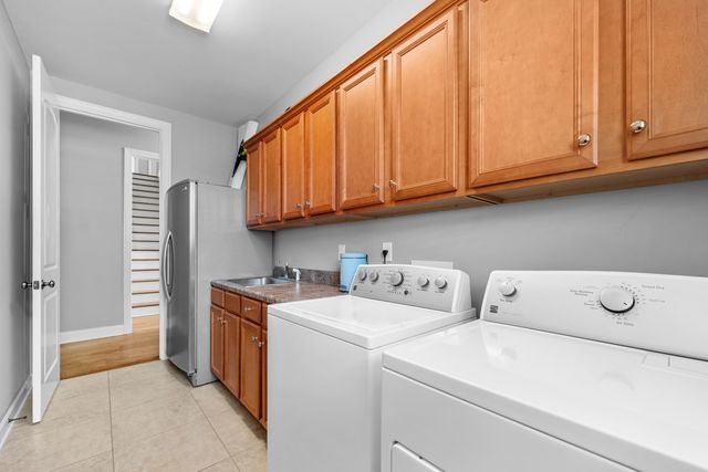 530 WINDING VALLEY LN, Collierville, TN 38017