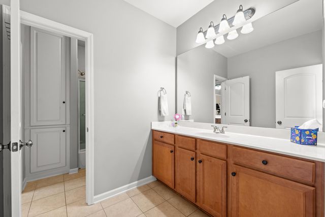 530 WINDING VALLEY LN, Collierville, TN 38017