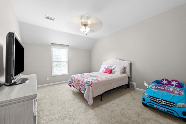 530 WINDING VALLEY LN, Collierville, TN 38017