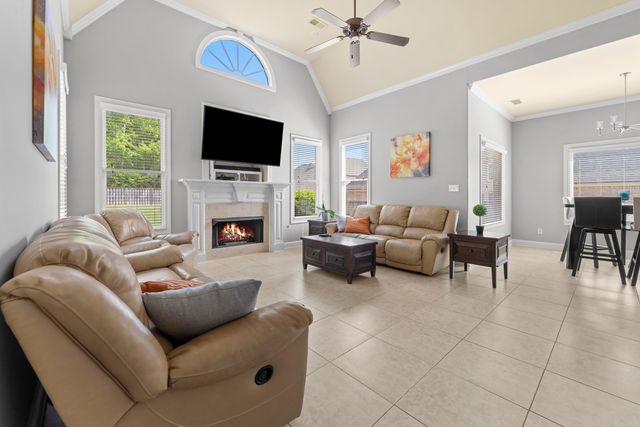 530 WINDING VALLEY LN, Collierville, TN 38017
