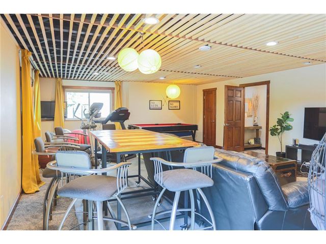 1680 Valley Quail Drive, River Falls, WI 54022