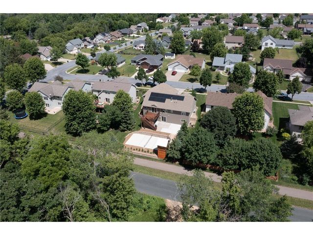 1680 Valley Quail Drive, River Falls, WI 54022