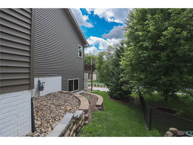 1680 Valley Quail Drive, River Falls, WI 54022