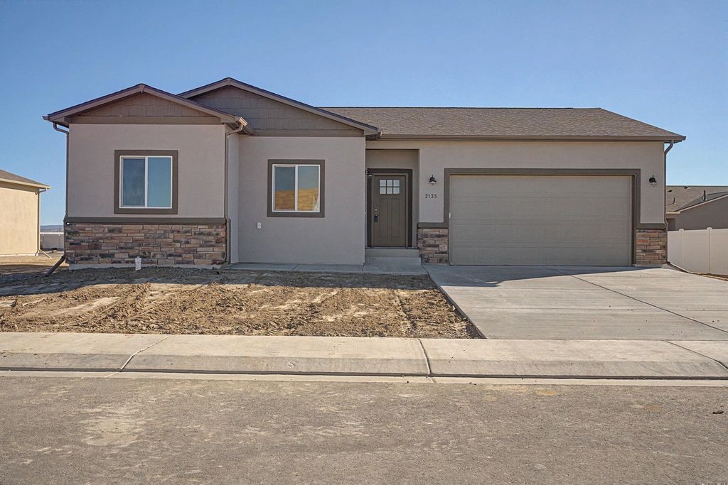 2135 Moon River Road, Grand Junction, CO 81505