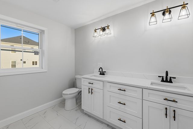 138 Eighteenth St., Fall River, MA 02723