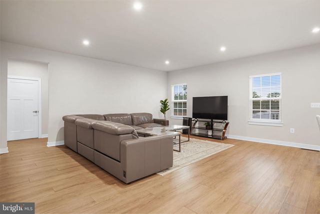 158 MCKITTRICK DR, Stafford, VA 22554