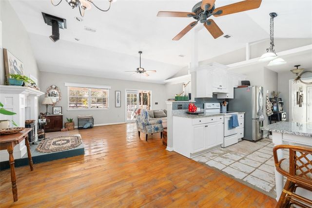 21612 NW 214TH TERRACE, High Springs, FL 32643