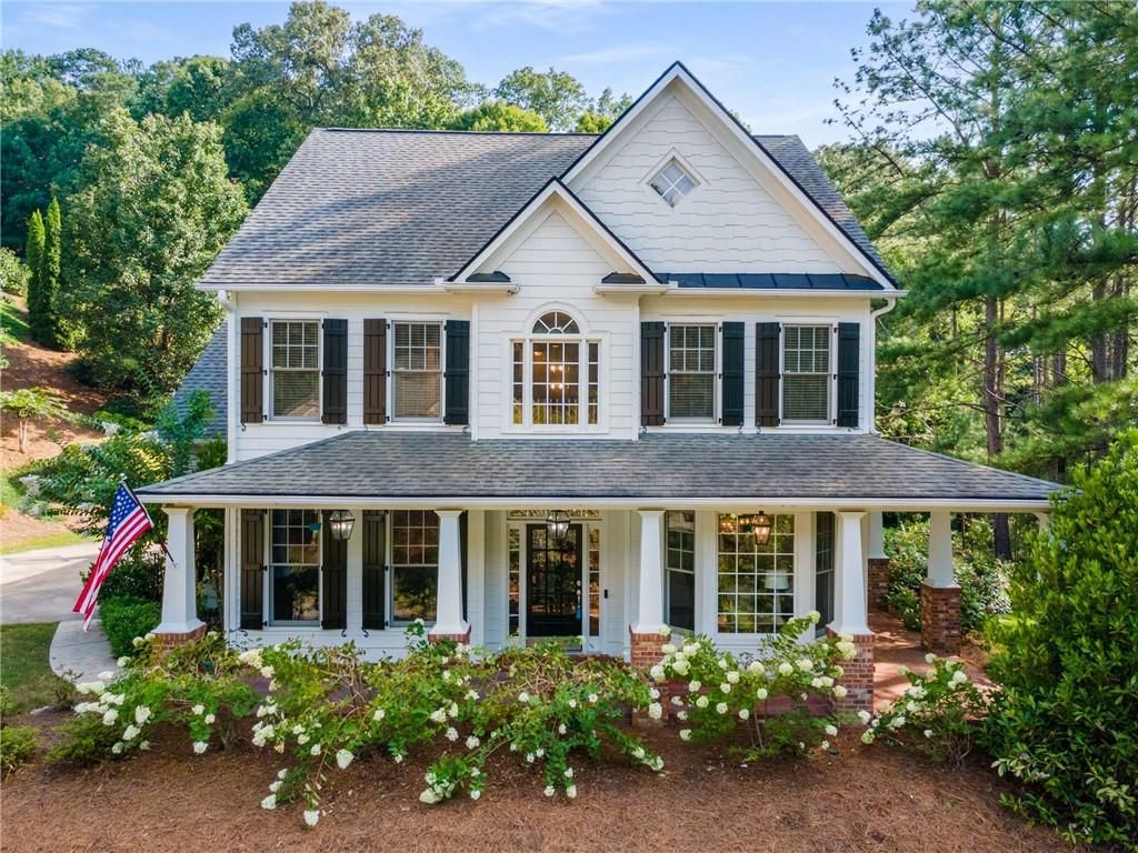 550 Vinings Springs SE Drive, Mableton, GA 30126