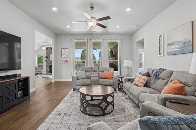 18208 Jimenez Drive, Edmond, OK 73012