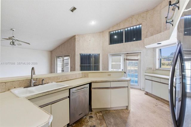 10784 Avenida Santa Ana, Boca Raton, FL 33498