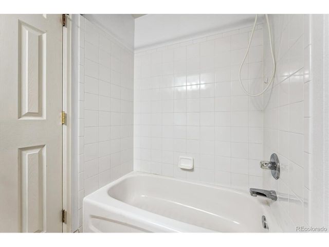 13095 W Cedar Dr 302, Lakewood, CO 80228