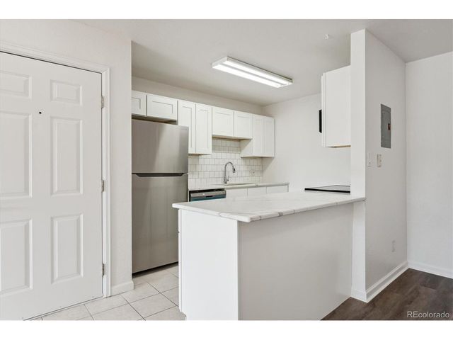 13095 W Cedar Dr 302, Lakewood, CO 80228