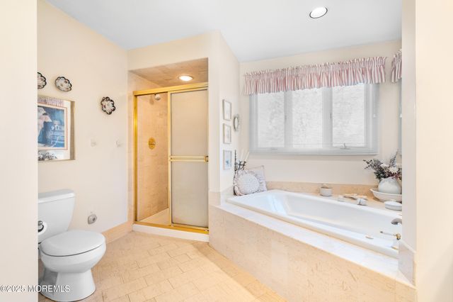 5 Karen Court, West Long Branch, NJ 07764