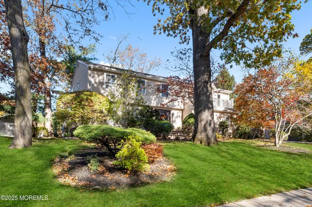 5 Karen Court, West Long Branch, NJ 07764