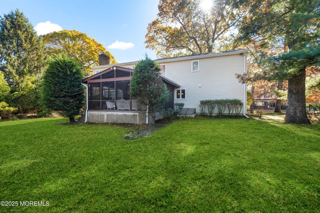 5 Karen Court, West Long Branch, NJ 07764