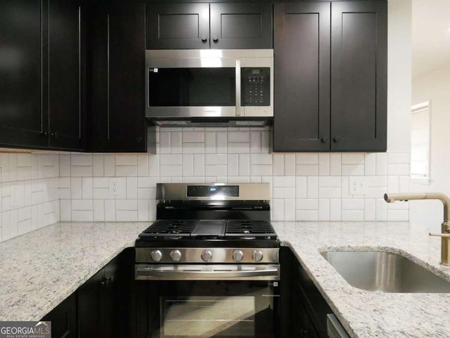 2756 Oldknow Drive NW, Atlanta, GA 30318